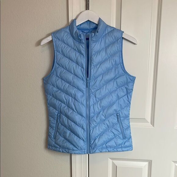 J. McLaughlin alumni Quilted Stand Collar Down Filled Vest - Picture 5 of 6